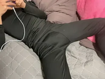 __kim webcam model stream image