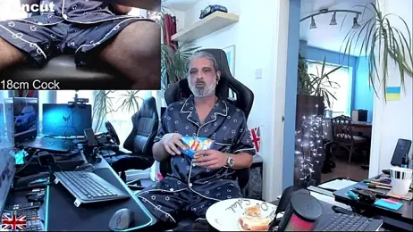 OnlineBossUK webcam model stream image