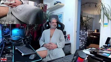 OnlineBossUK webcam model stream image