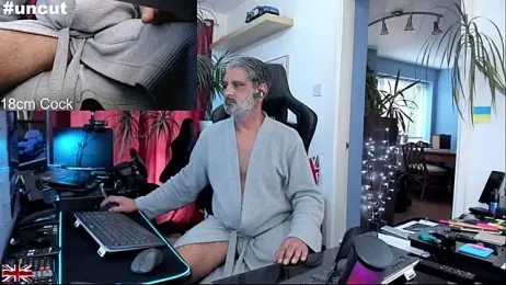 OnlineBossUK webcam model stream image