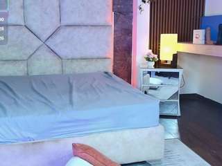 valentino-moon webcam model stream image