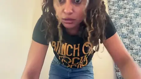 Goldie_Glows63 webcam model stream image