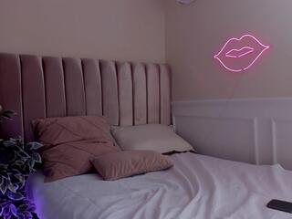 Savanahh Williams webcam model stream image