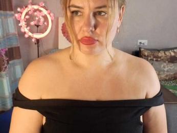 AvaQueen webcam model stream image