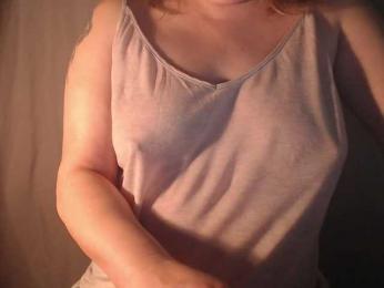 8BECHA8 webcam bongacams model stream image