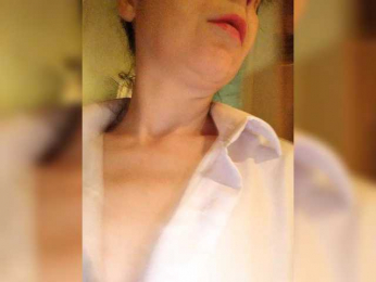 caroliiine webcam model stream image