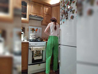 caroliiine webcam model stream image