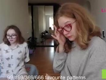 lumi_bloom webcam chaturbate model stream image