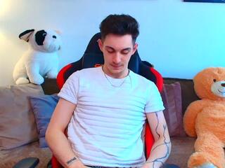 Rovan Bean webcam model stream image