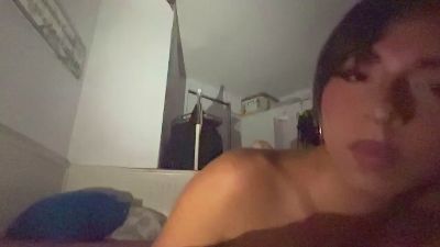 cutemoans webcam cam4 model stream image
