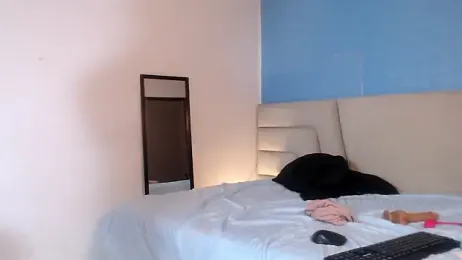 Luna_Benson_ webcam model stream image