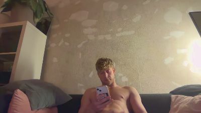 Heikhoe69 webcam model stream image