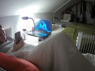 voyeurcam-julmodels-bed-4 webcam model stream image