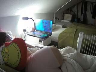 voyeurcam-julmodels-bed-4 webcam model stream image