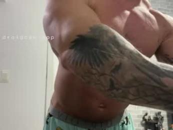 couplemuscle40 webcam model stream image