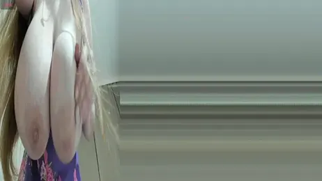 _Farradayy webcam model stream image