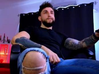 mightyaaron webcam model stream image