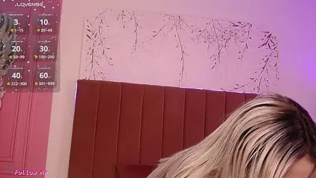 PinkySparks webcam model stream image