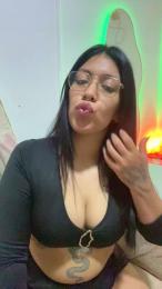 DimeAria webcam model stream image