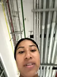 Daliz webcam model stream image