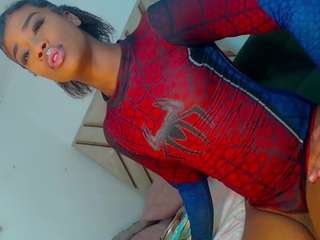 nicol-brown1 webcam model stream image