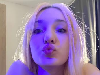 MiaAngele webcam model stream image