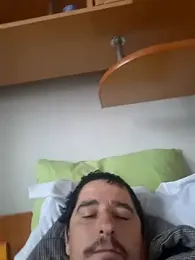 hugecock4u1990 webcam model stream image