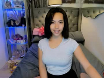 reighnempress webcam model stream image