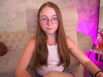 ArrinaWairr webcam model stream image