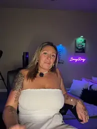 bossyroxy84 webcam model stream image