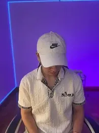 oliver_kyy webcam model stream image