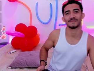 caius-bigcock1 webcam model stream image