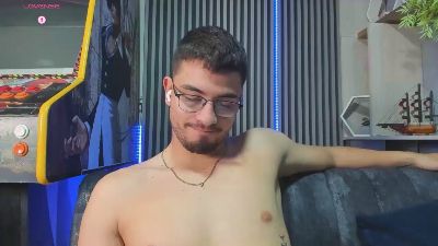 chris_goold webcam model stream image