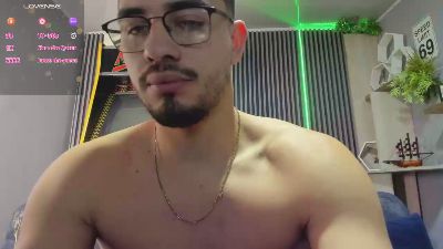 chris_goold webcam model stream image