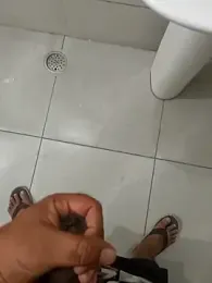 Gururonny07 webcam model stream image