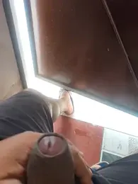 Gururonny07 webcam model stream image