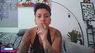 bubblybuum_ webcam model stream image