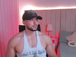 Adrian Gomez webcam model stream image