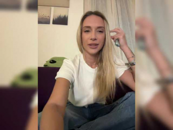 MerryBaby webcam model stream image