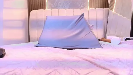 kata_hazel webcam model stream image