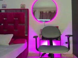 dylan-greyy webcam model stream image