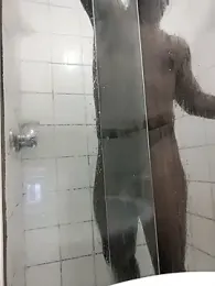 Chocolate_factory_man webcam model stream image