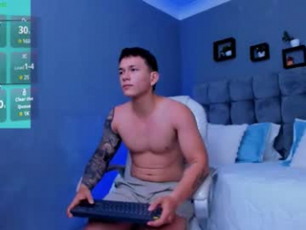 thomas_moon_ webcam model stream image