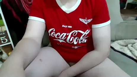 AverageRose webcam model stream image