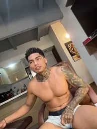 Dominiofit webcam model stream image