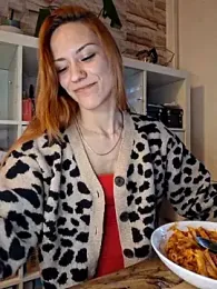 SlimBellaa webcam model stream image