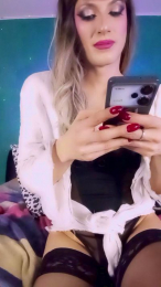 Karendolly8 webcam model stream image