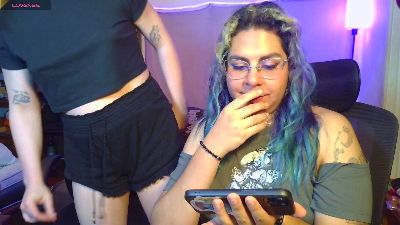 AlaniandLea webcam model stream image