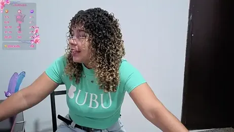 VitoriaFernandes webcam model stream image