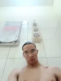 Yuripauzao20cm webcam model stream image